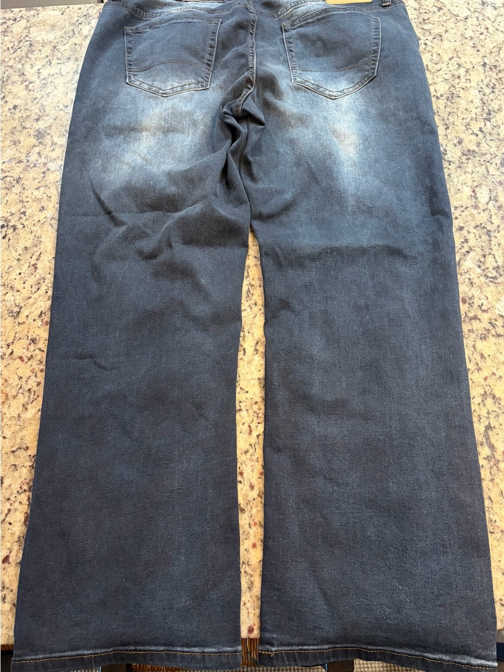 Izod Men's Indigo Straight Leg Jeans - Picture 7 of 8